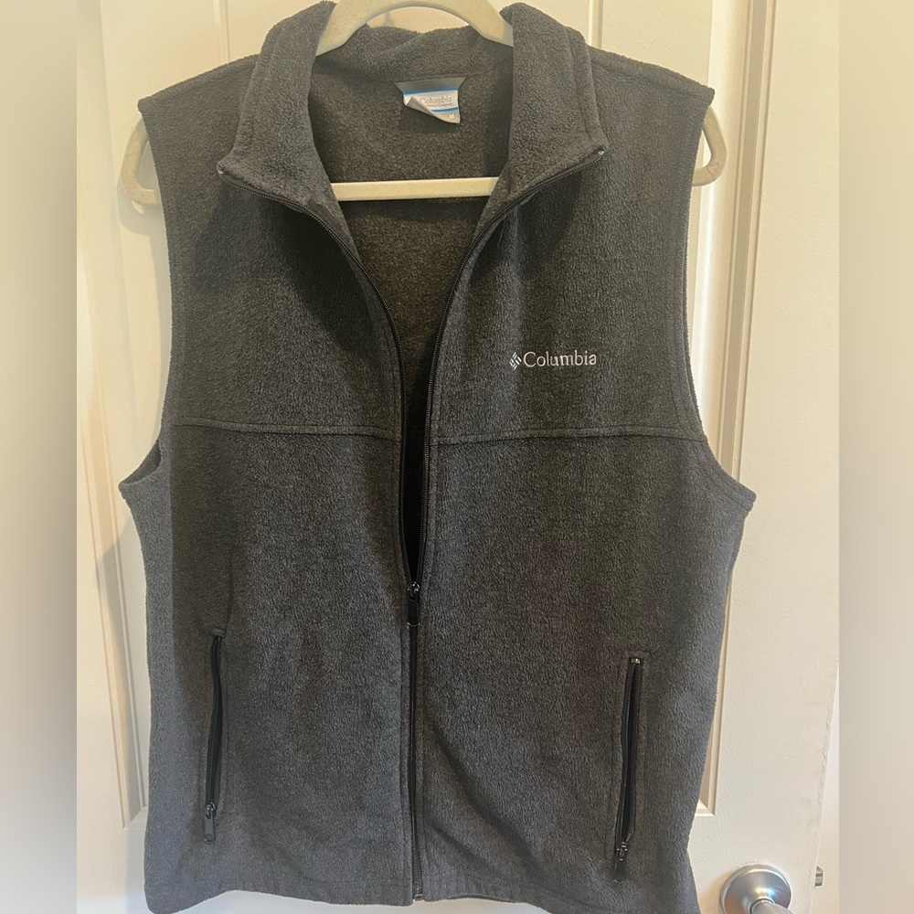 Columbia Men’s Gray Vest